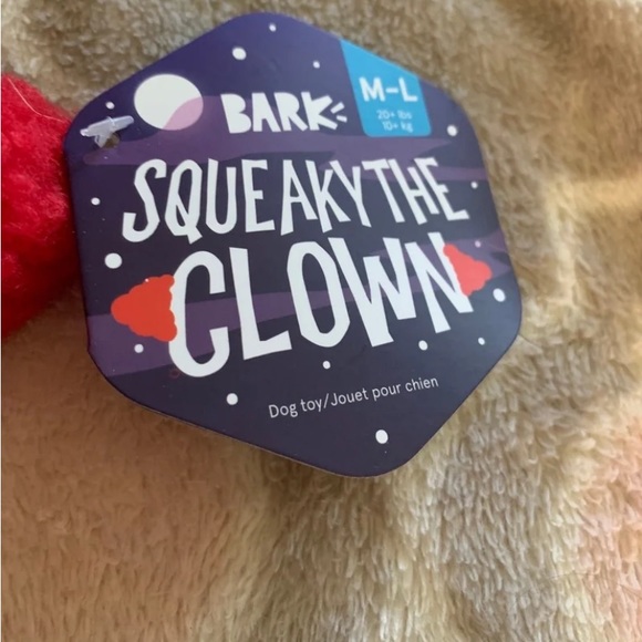 NEW BARKBOX "THE LAST LAUGH BUNDLE" & INCLDS 2 PC CLOWN W/BONUS TOY & BLOODY AXE - Picture 7 of 10